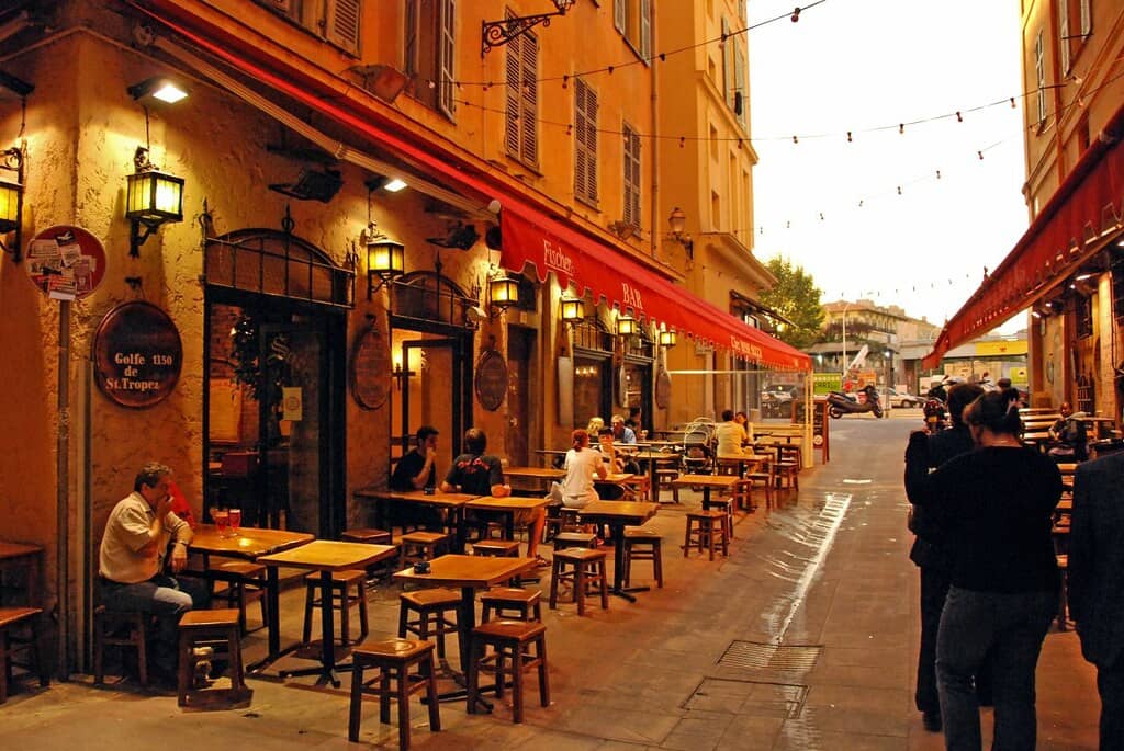 Local Boutiques and Cafés