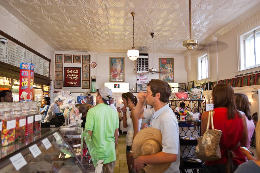 Old-School Soda Fountain Ambiance