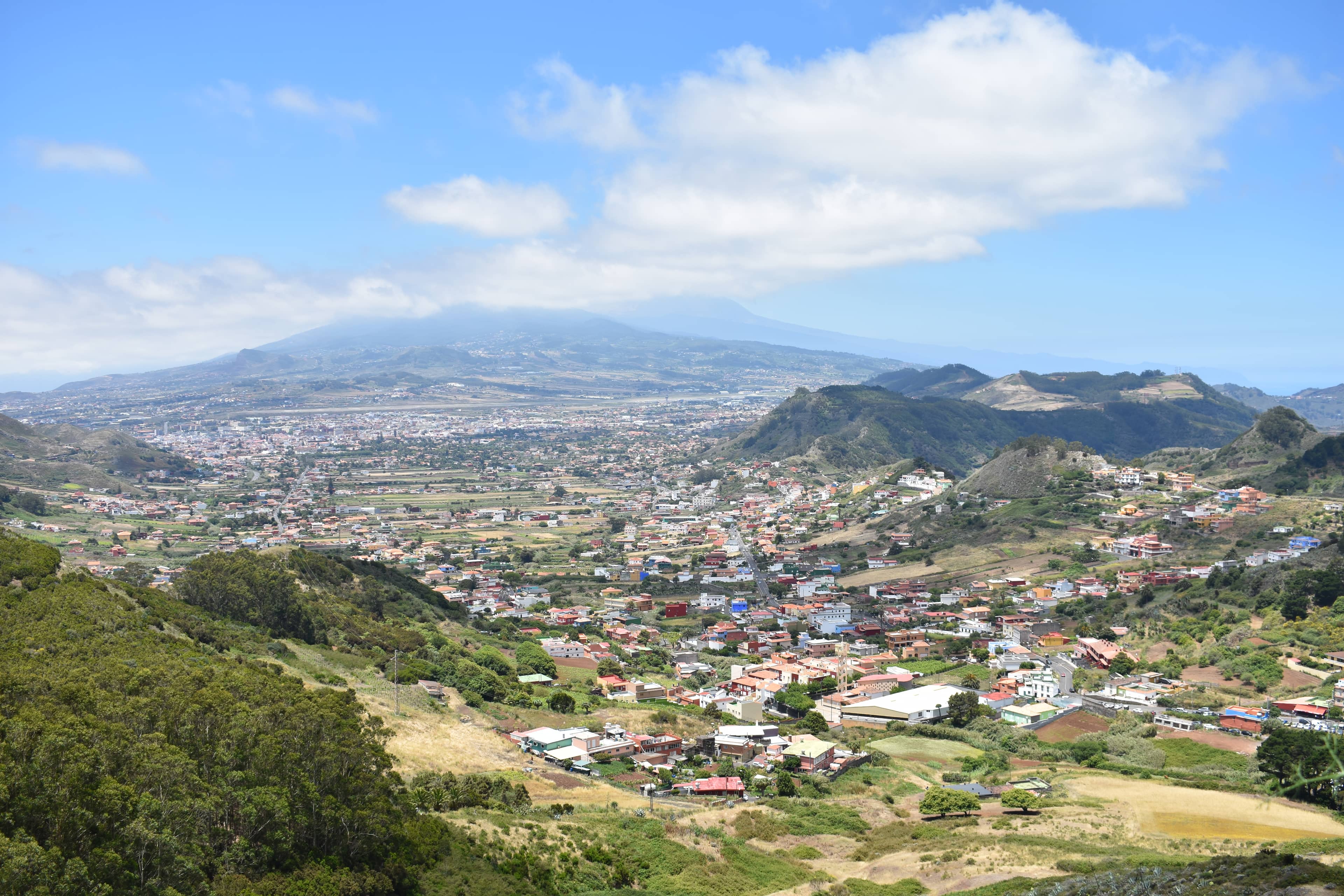 La Laguna and Valley Vista