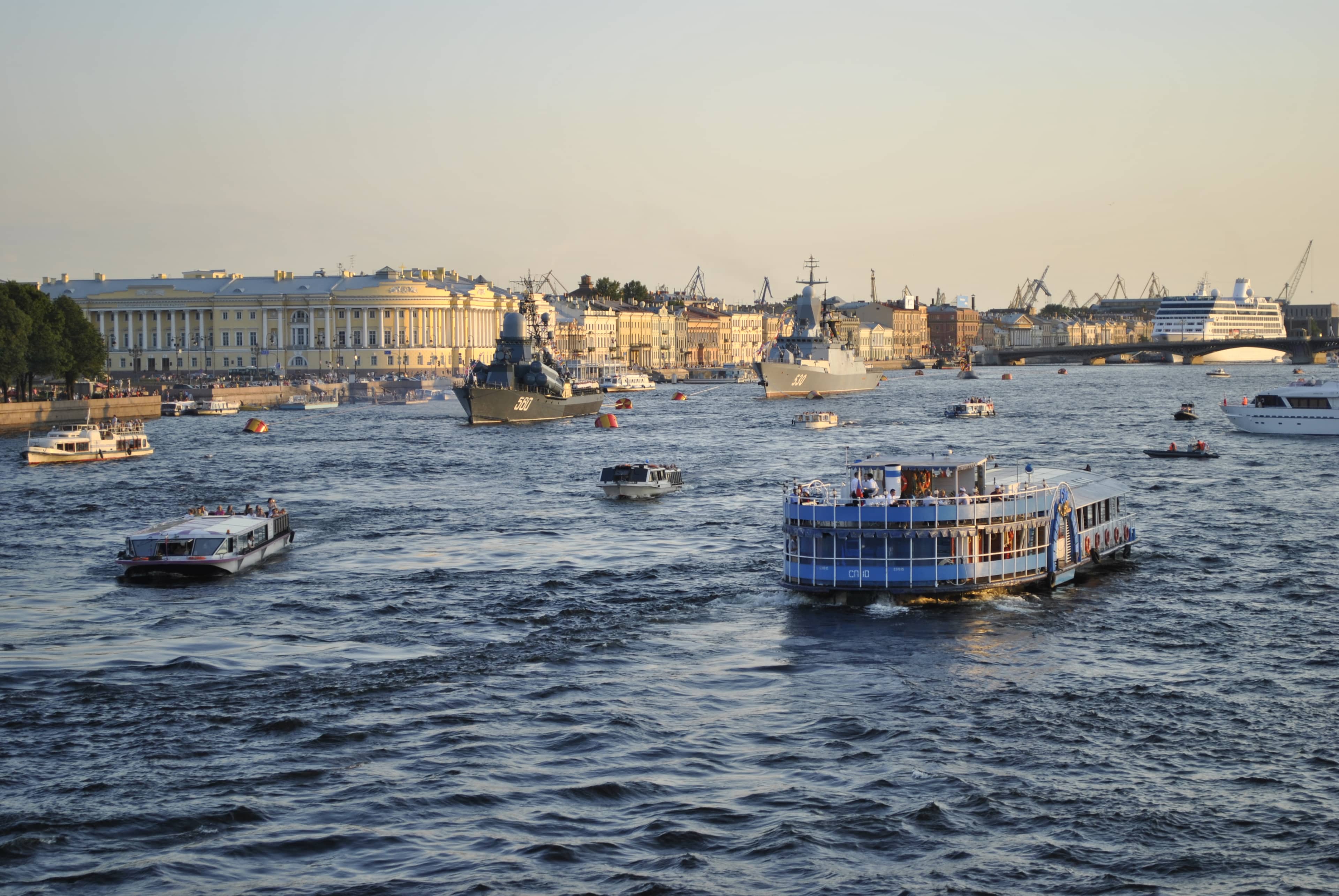 Neva River Boat Tours