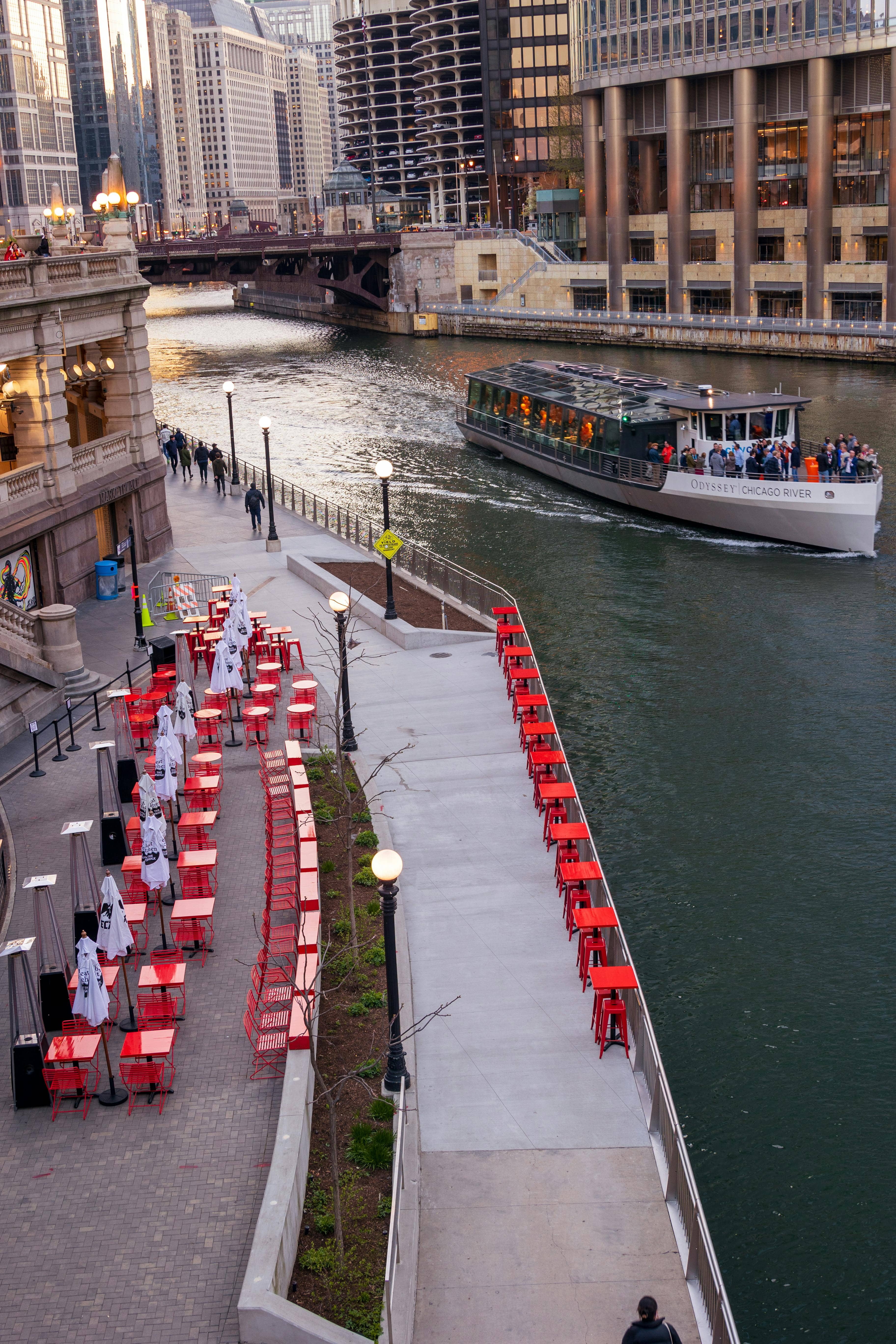 Riverside Dining & Drinks