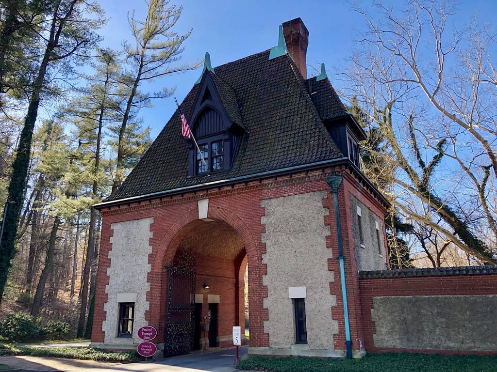 Gateway to Biltmore Estate