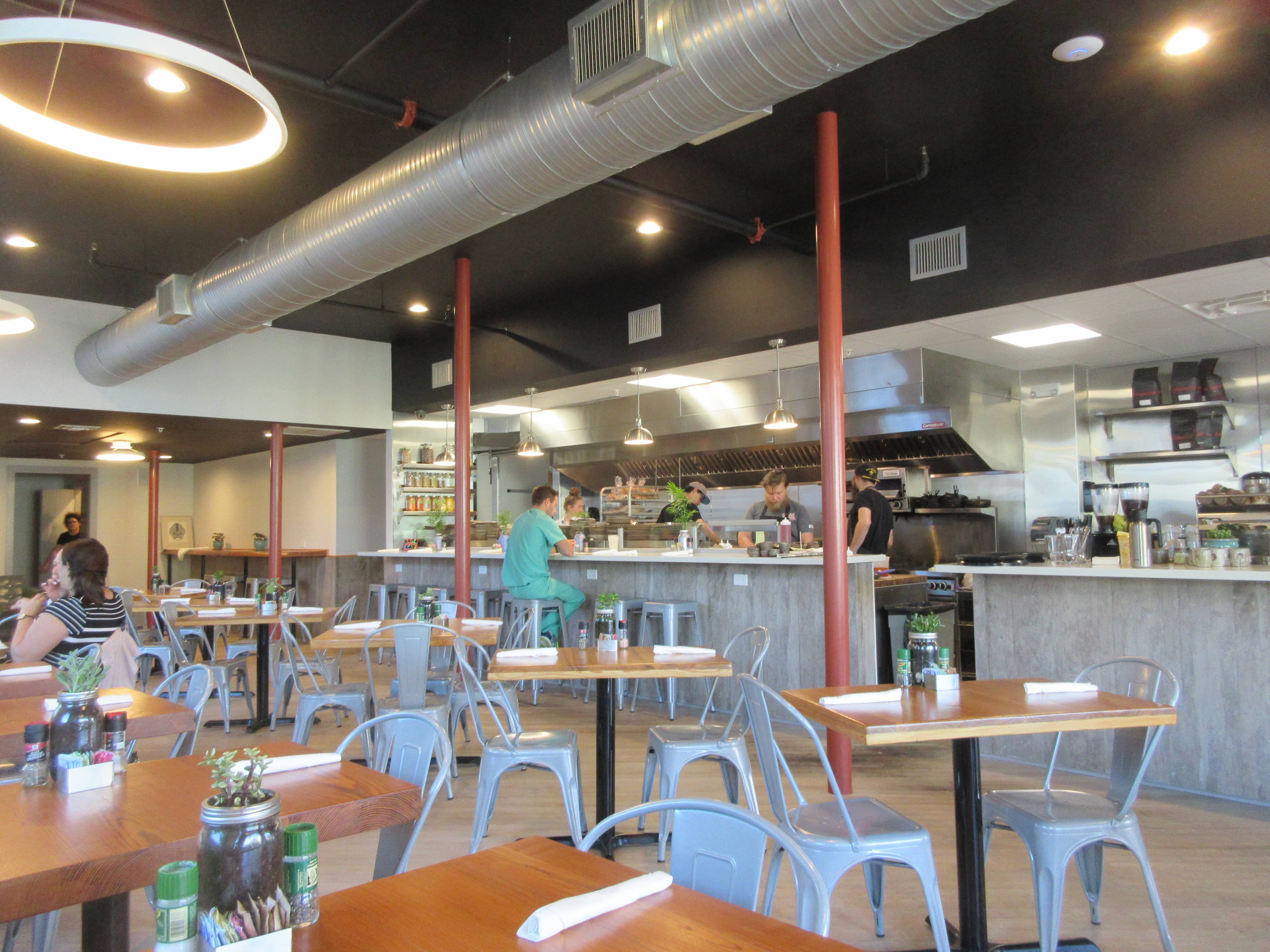 Chic Cafes & Restaurants