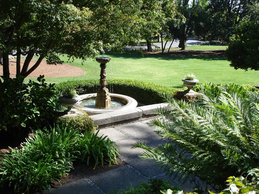 Beautiful Estate Gardens