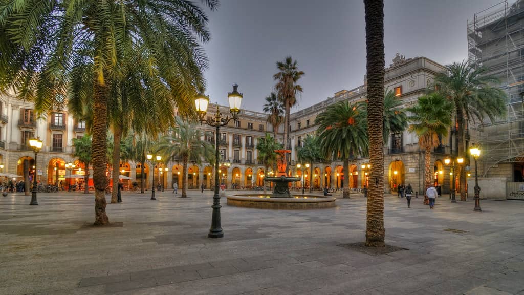 Plaça del Pi Charm