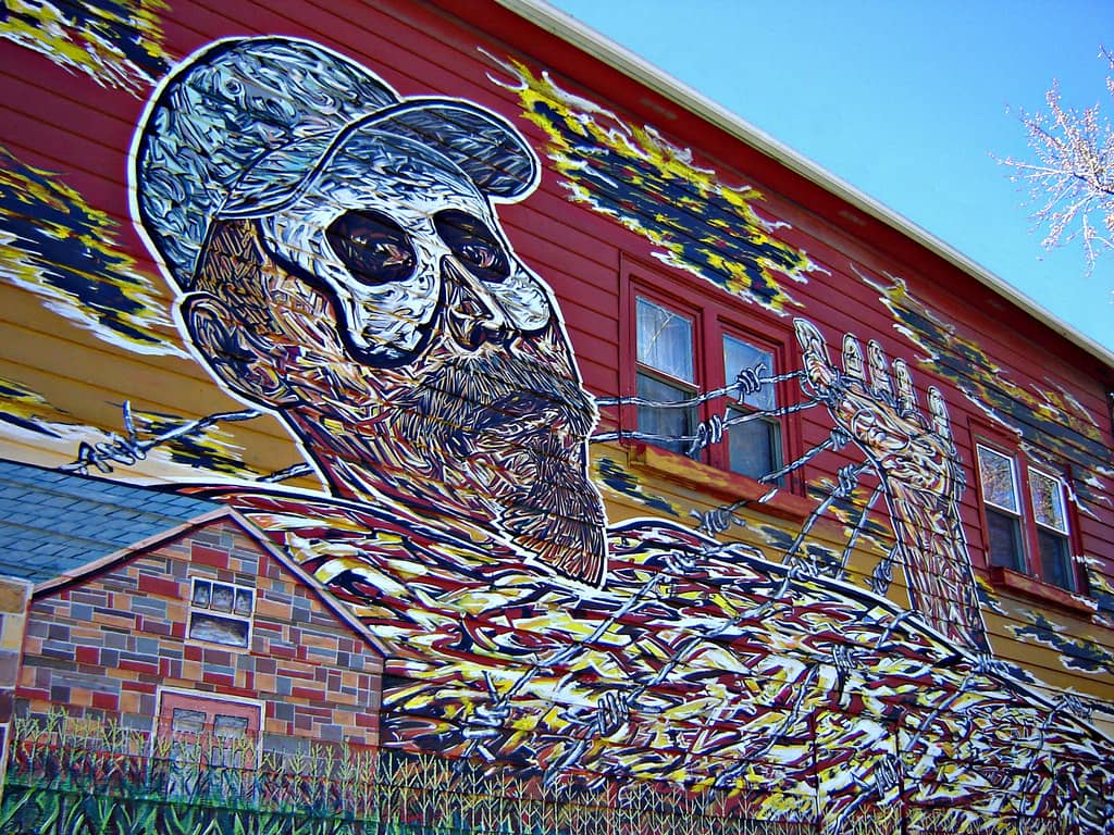 Dynamic and Evolving Art