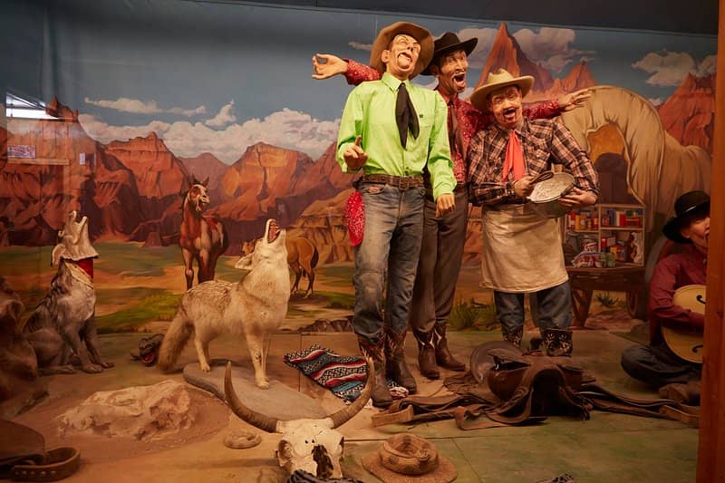 Cowgirl & Vintage Fashion