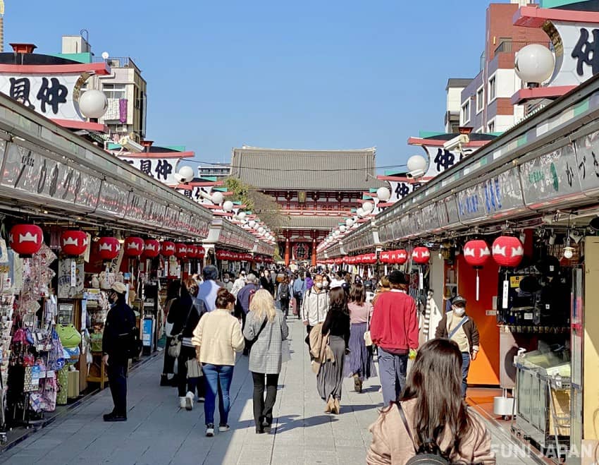 Kaminarimon Gate