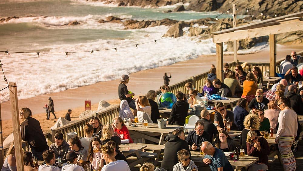 Vibrant Beach Bars & Eateries