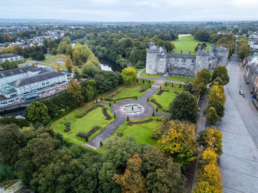 Castle Gardens & Parklands