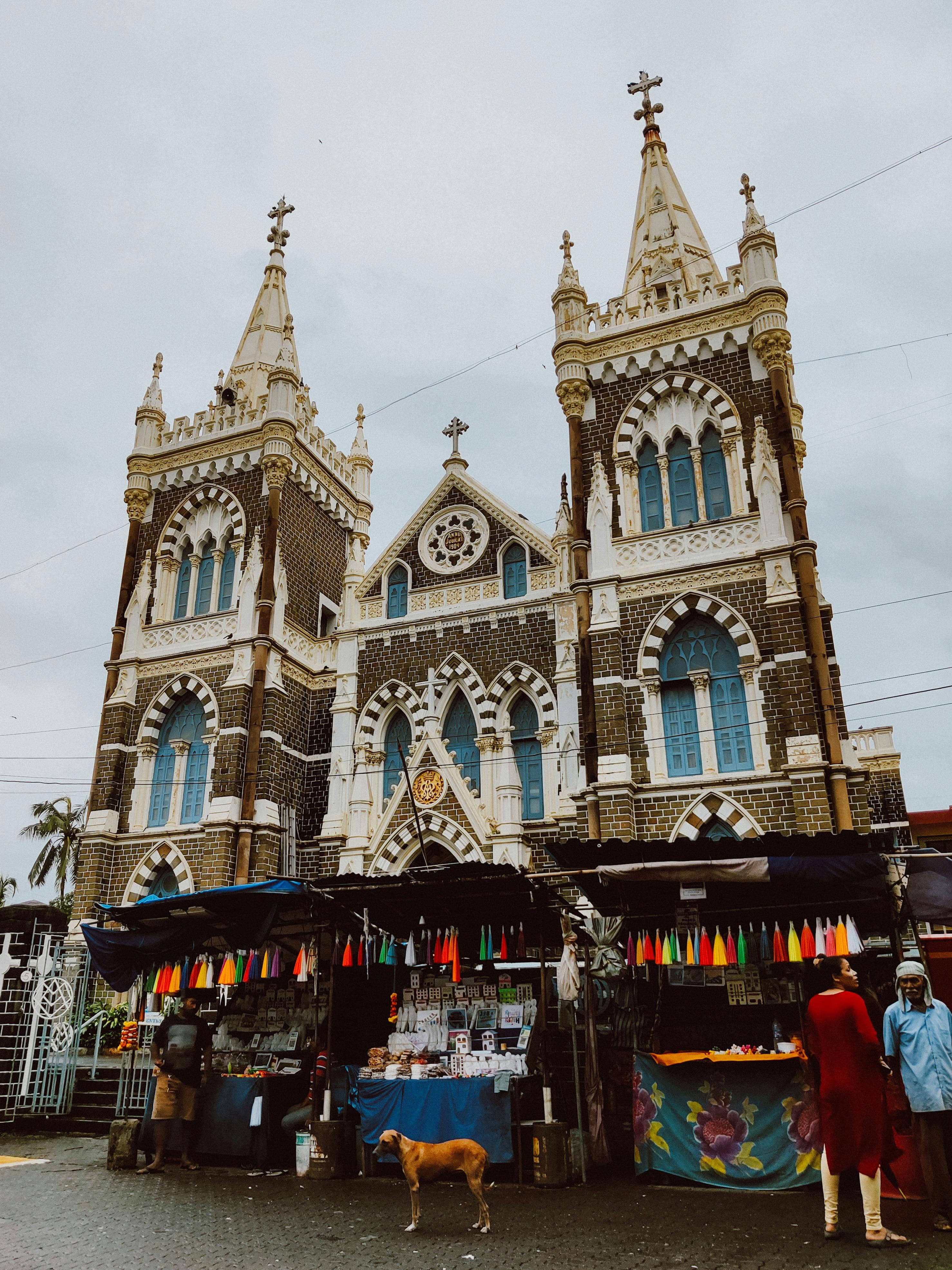 Street Shopping & Food Stalls