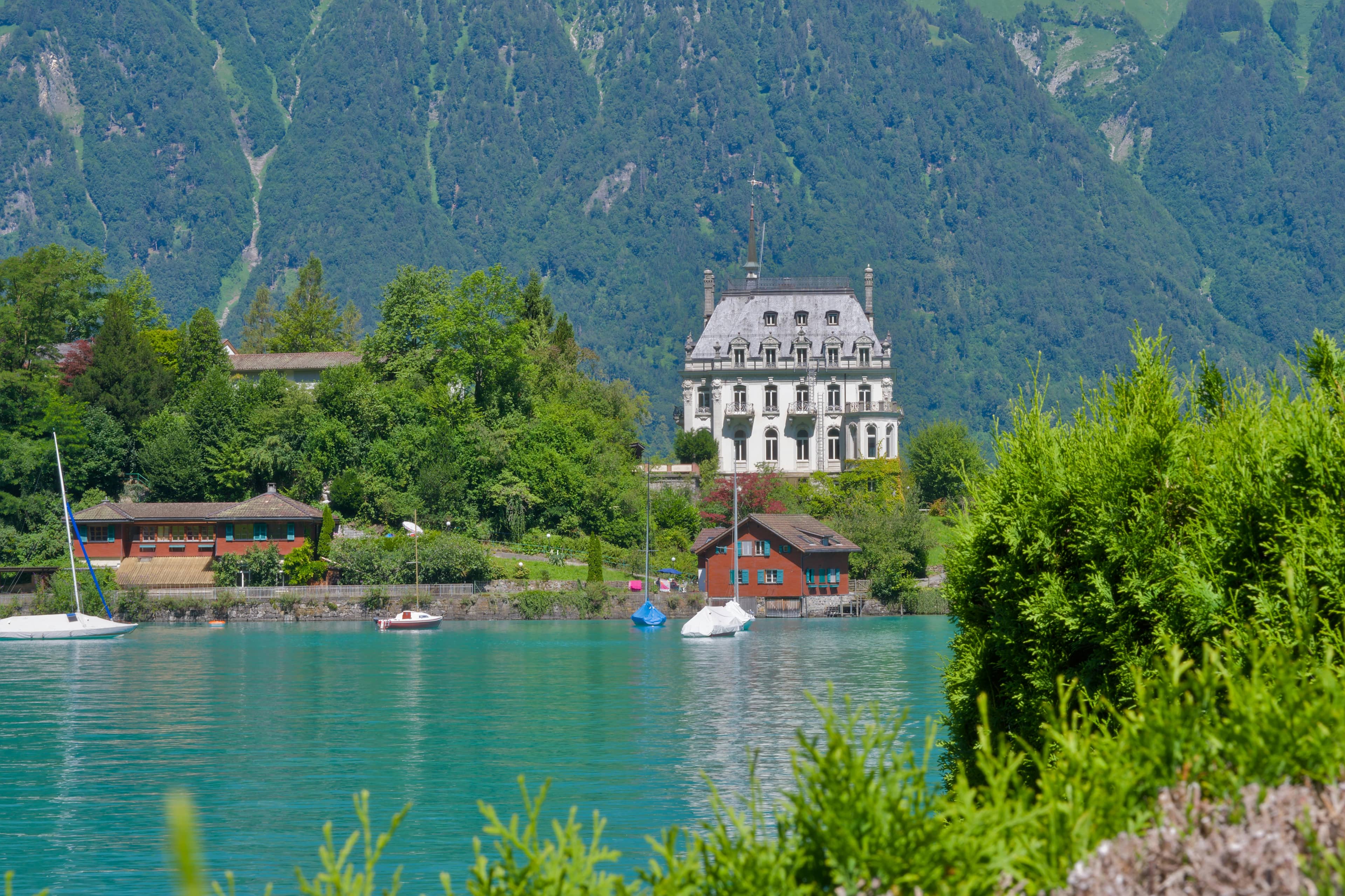 Iseltwald Village