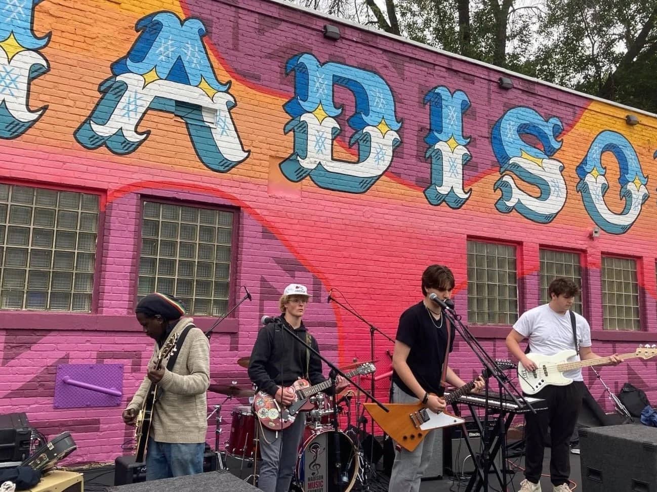 Live Music on Monroe Street