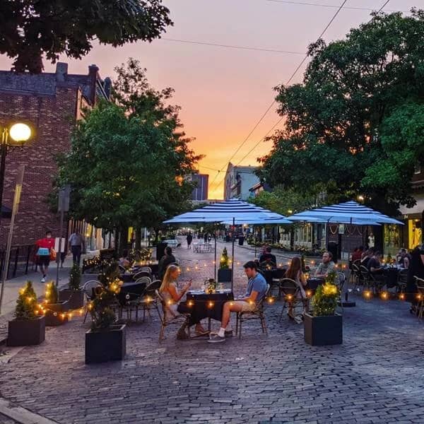 Vibrant Dining Scene