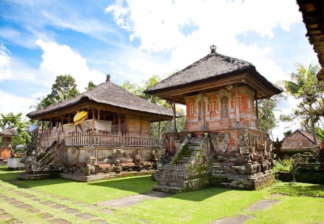 Shiva Temple Atmosphere