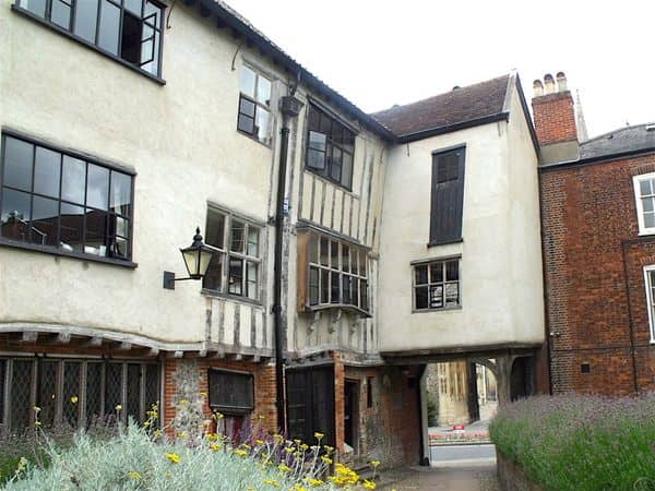 Tombland Alley
