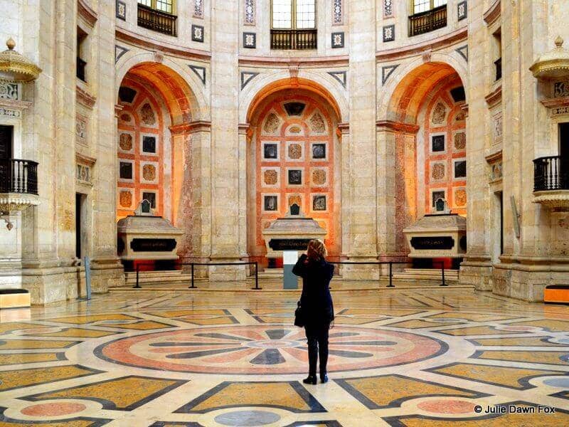 Tombs of National Heroes