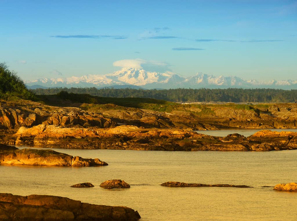 Mountain & Ocean Vistas