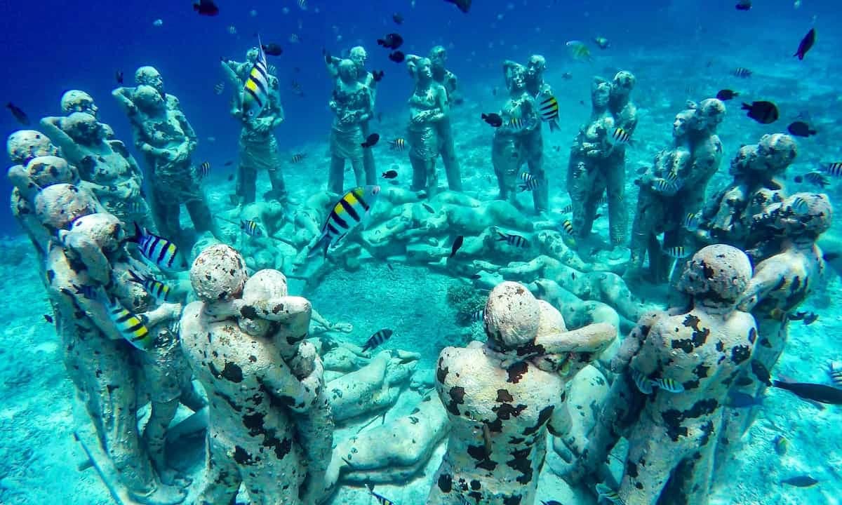 The Underwater Statues