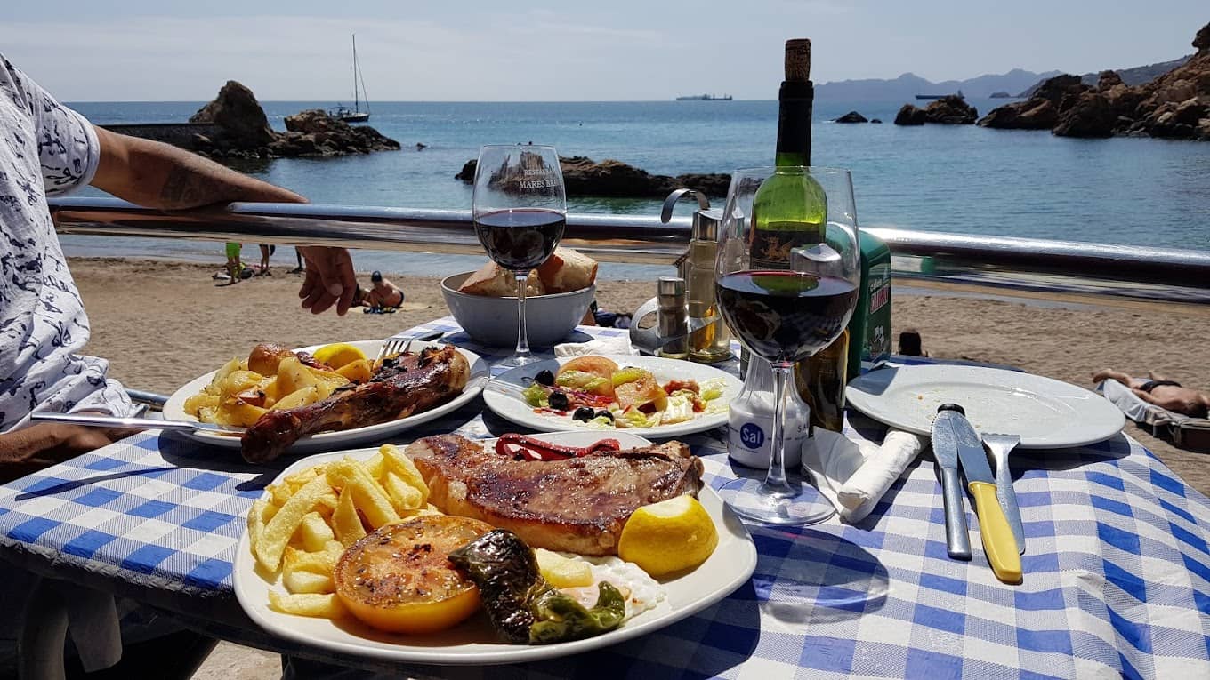 Seaside Dining