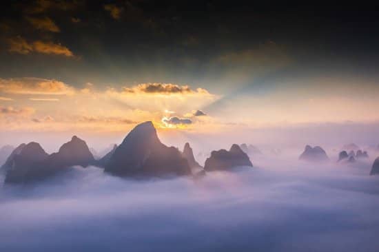 Sunrise Over the Li River