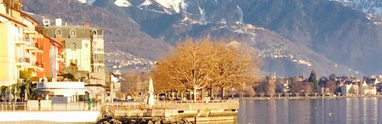 Веве. Центральная площадь выходящая ра набережную Женевского озера.