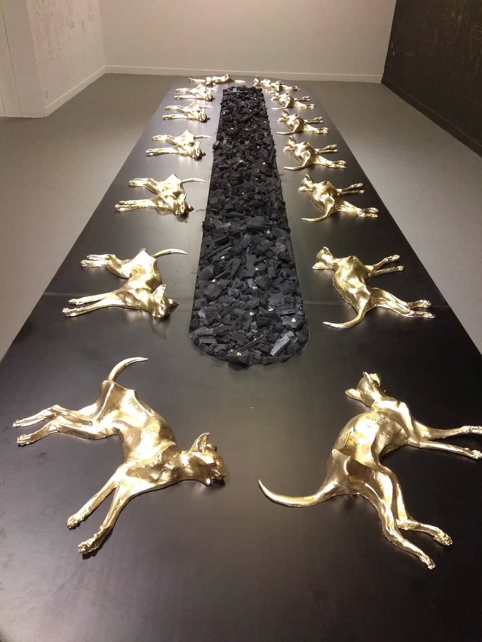 Ronit Baranga's 'The Walls Will Talk'