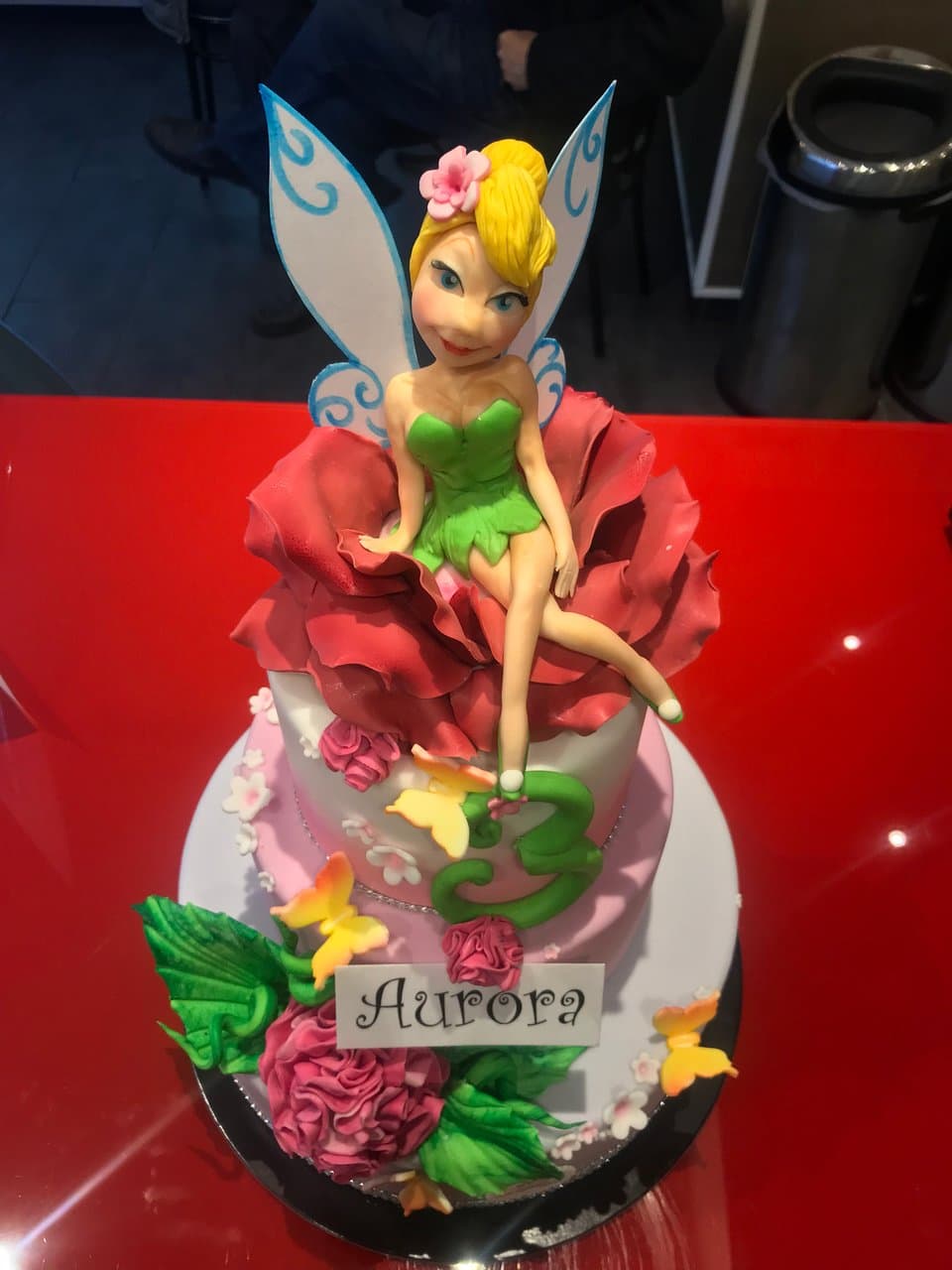 cakedesign.. torta per bambini Trilly Flowers..pasta di zucchero
