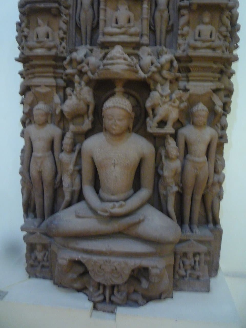 STATUE IN THE JAINA GALLERY OF THE OLD ARCHAEOLOGICAL MUSEUM KHAJURAHO
