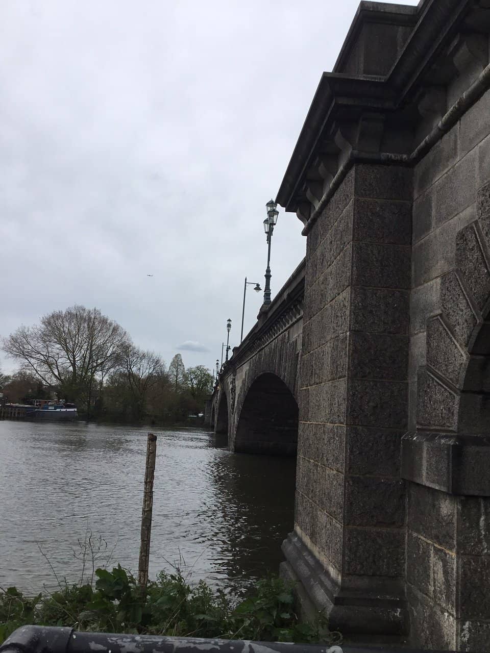 Kew Bridge Architecture