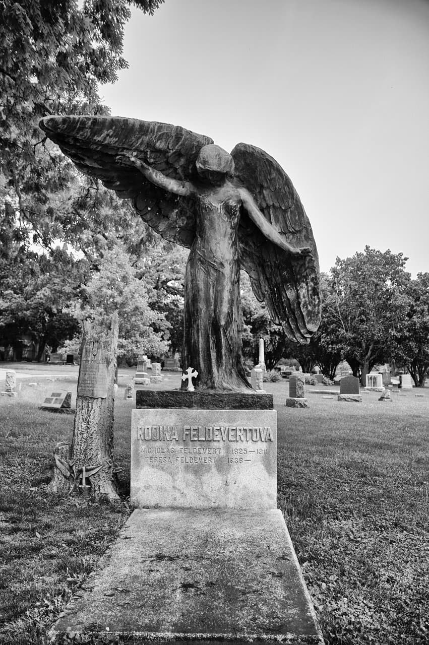 The Dark Angel sculpture in Oakland Cemetery