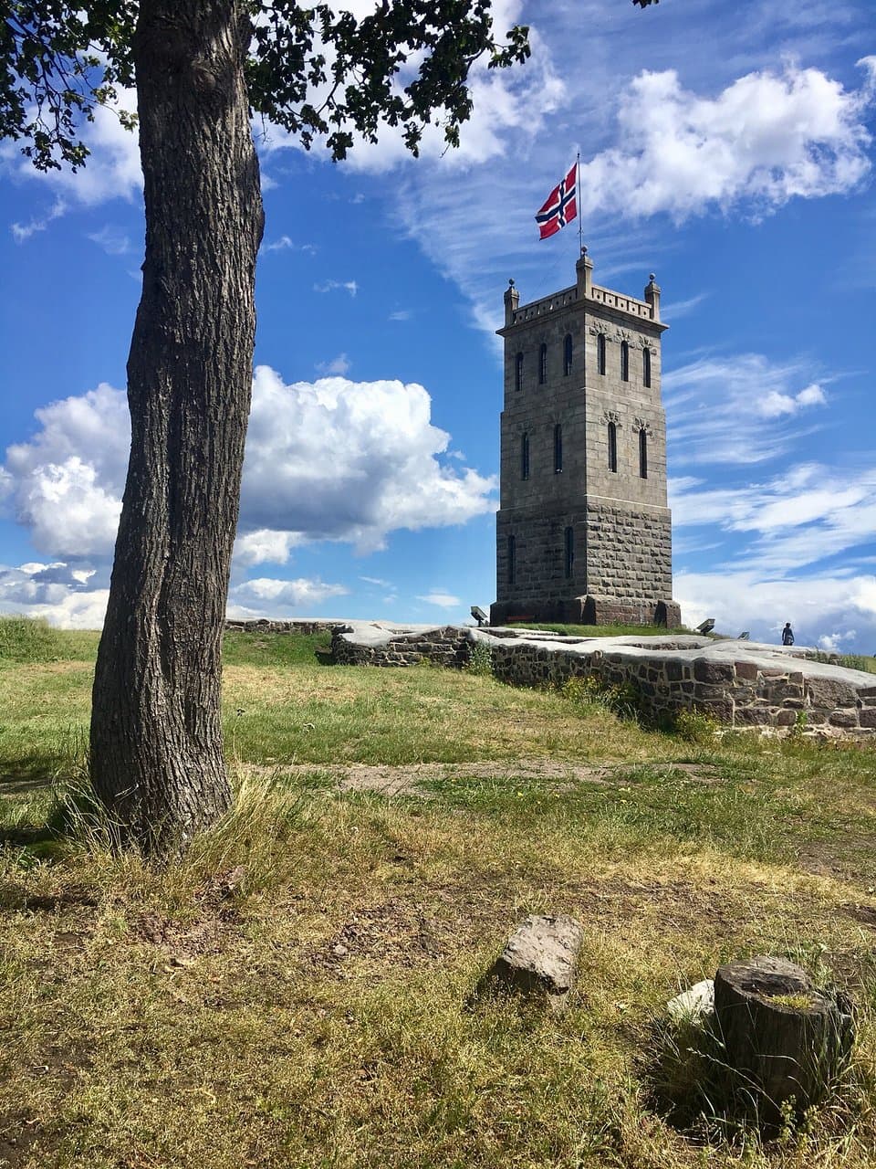 Slottsfjell Tower