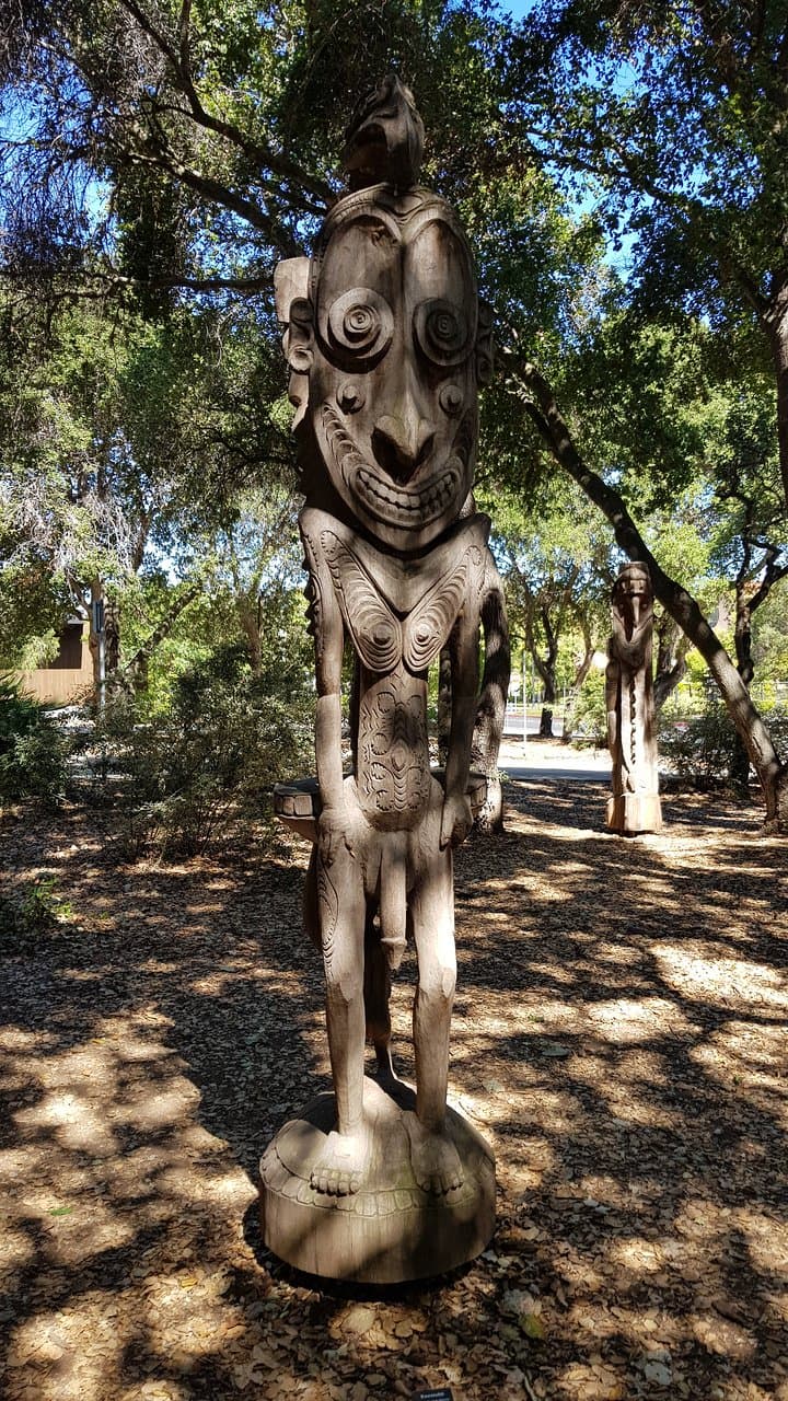 Papua New Guinea Sculpture Garden