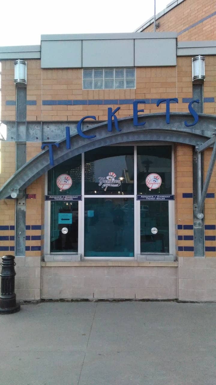 Ferry Hawks Baseball