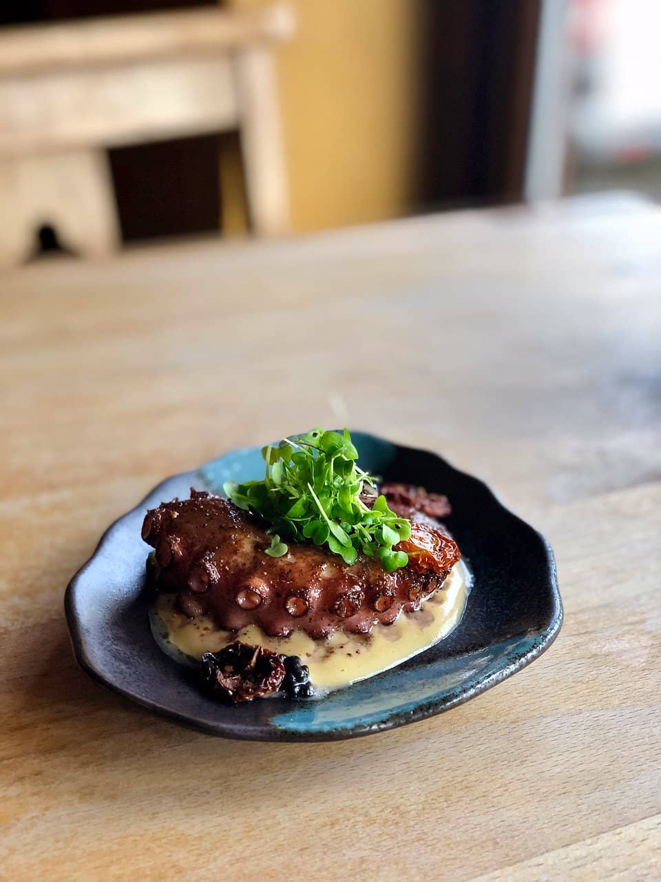 Cozy & Intimate Atmosphere