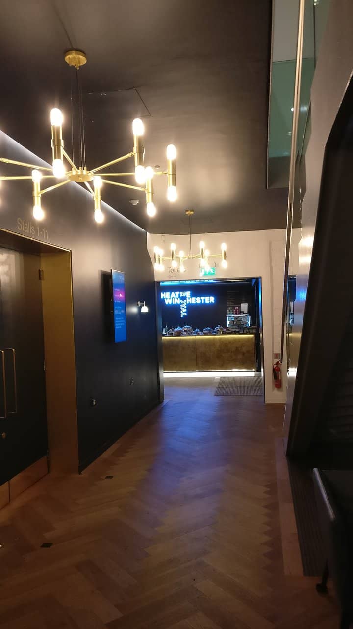 Behind-the-Scenes Tours