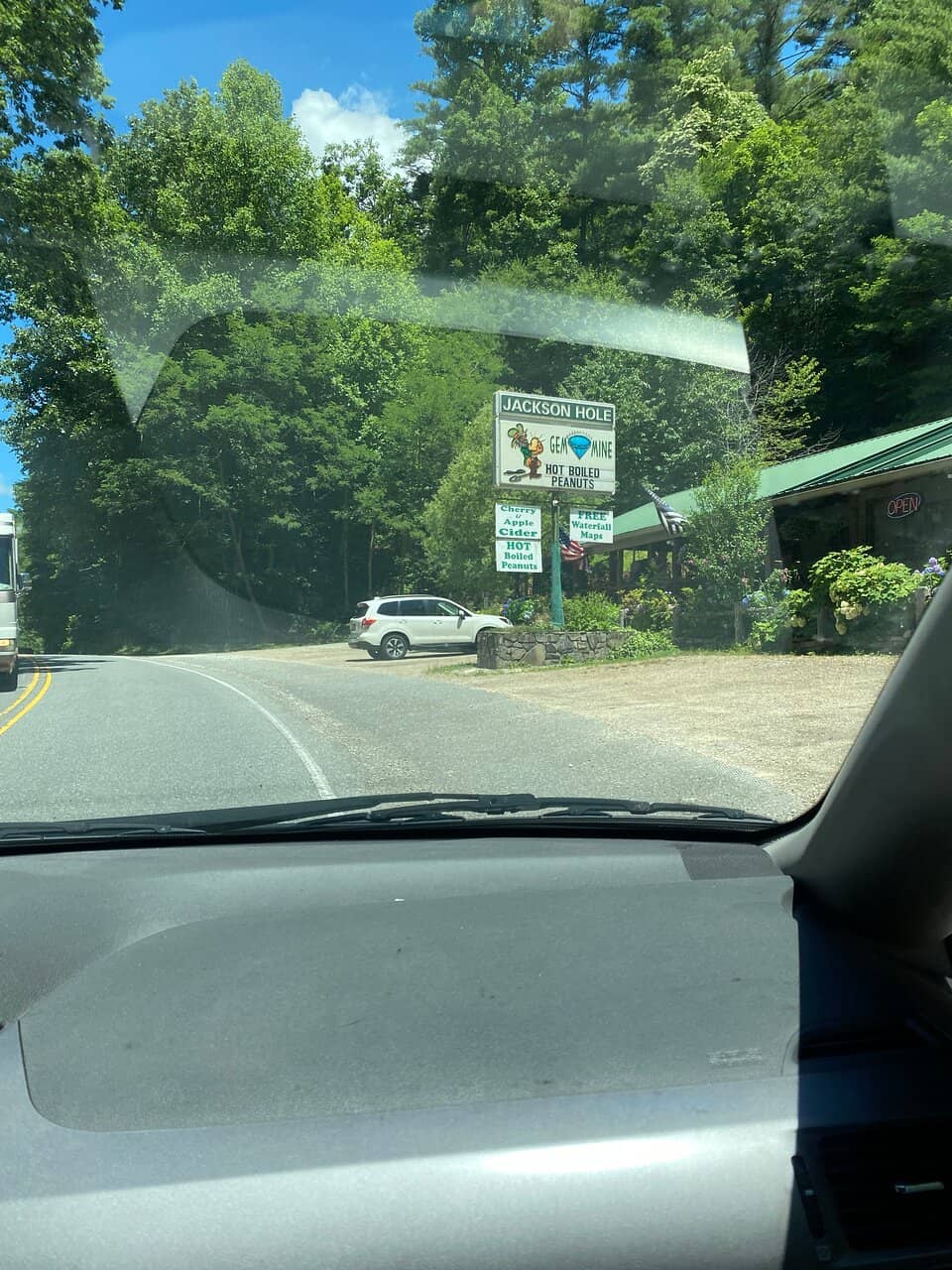 Local Goods & Souvenirs