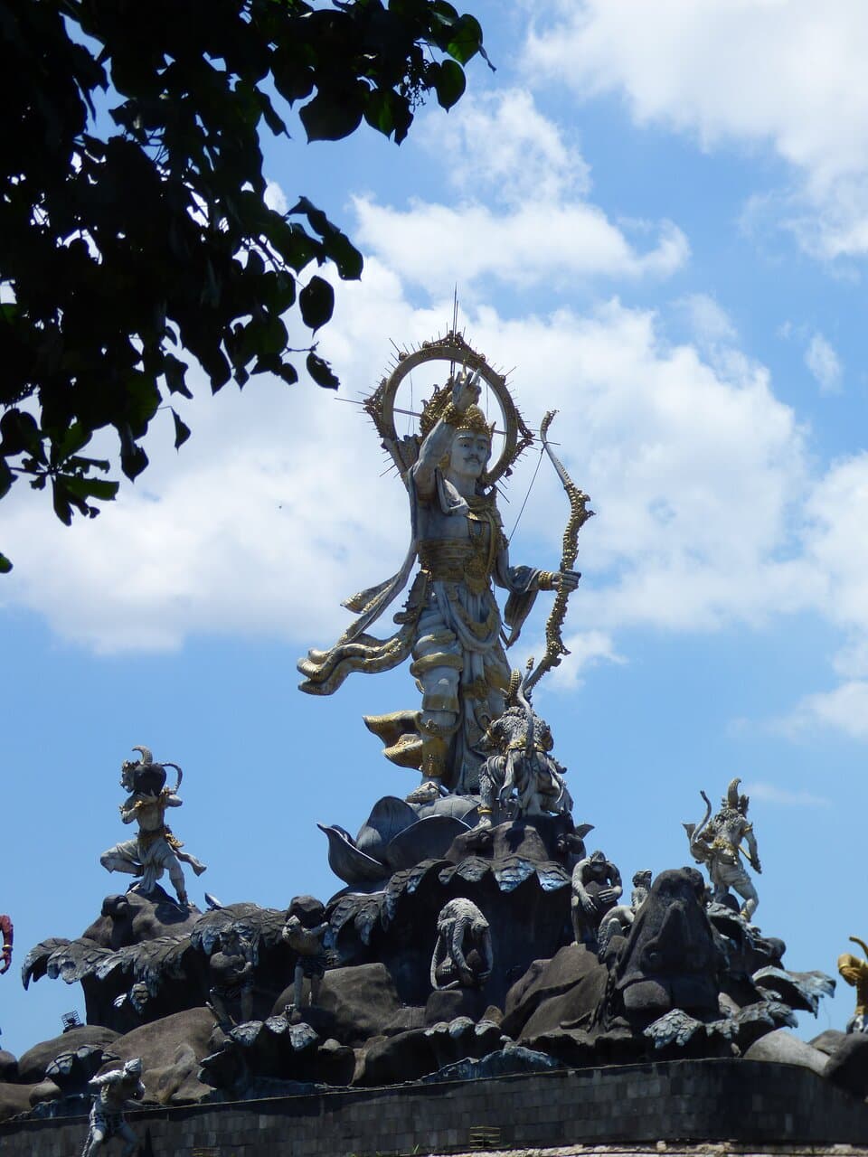 Statue