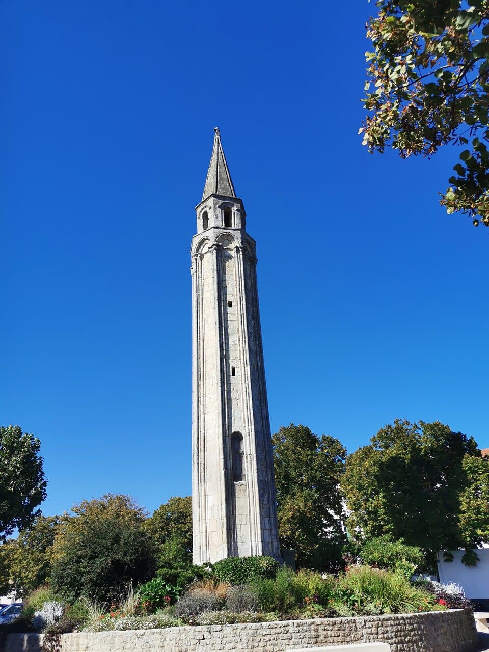 Lanterne des Morts Saint-Pierre