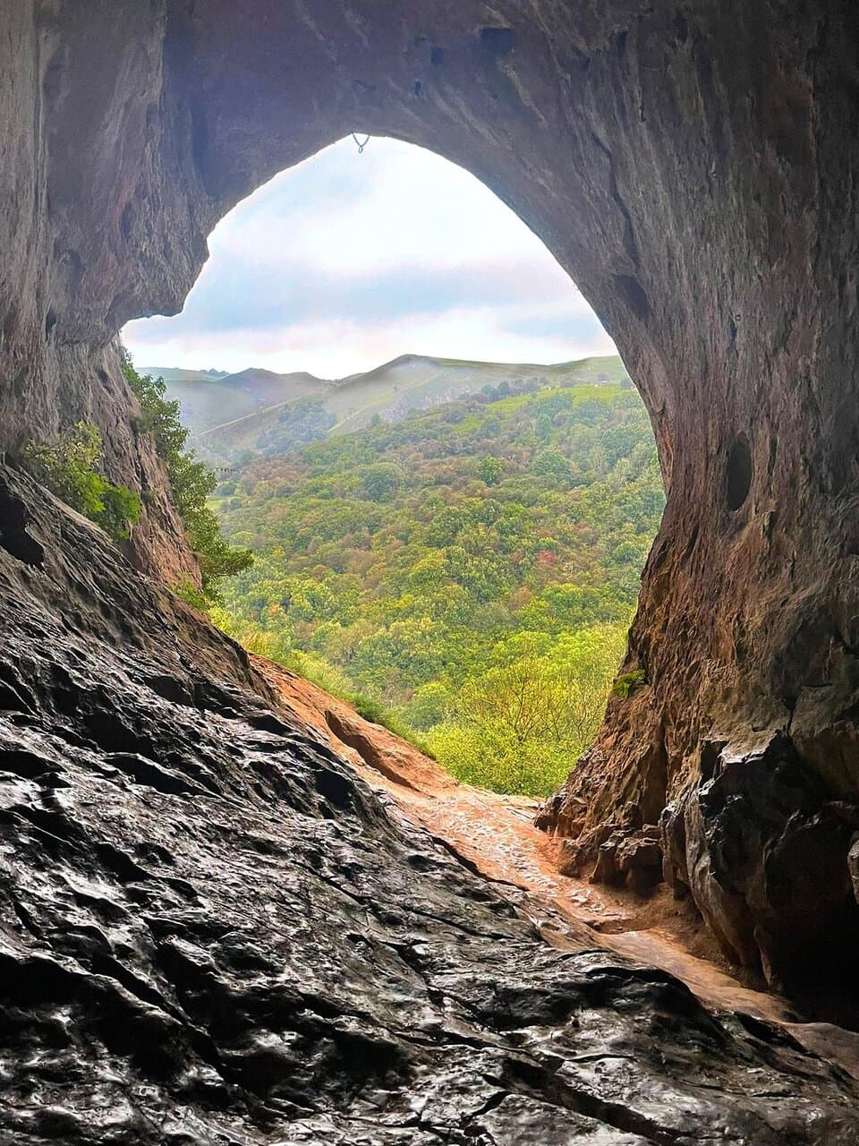 Thor's Cave