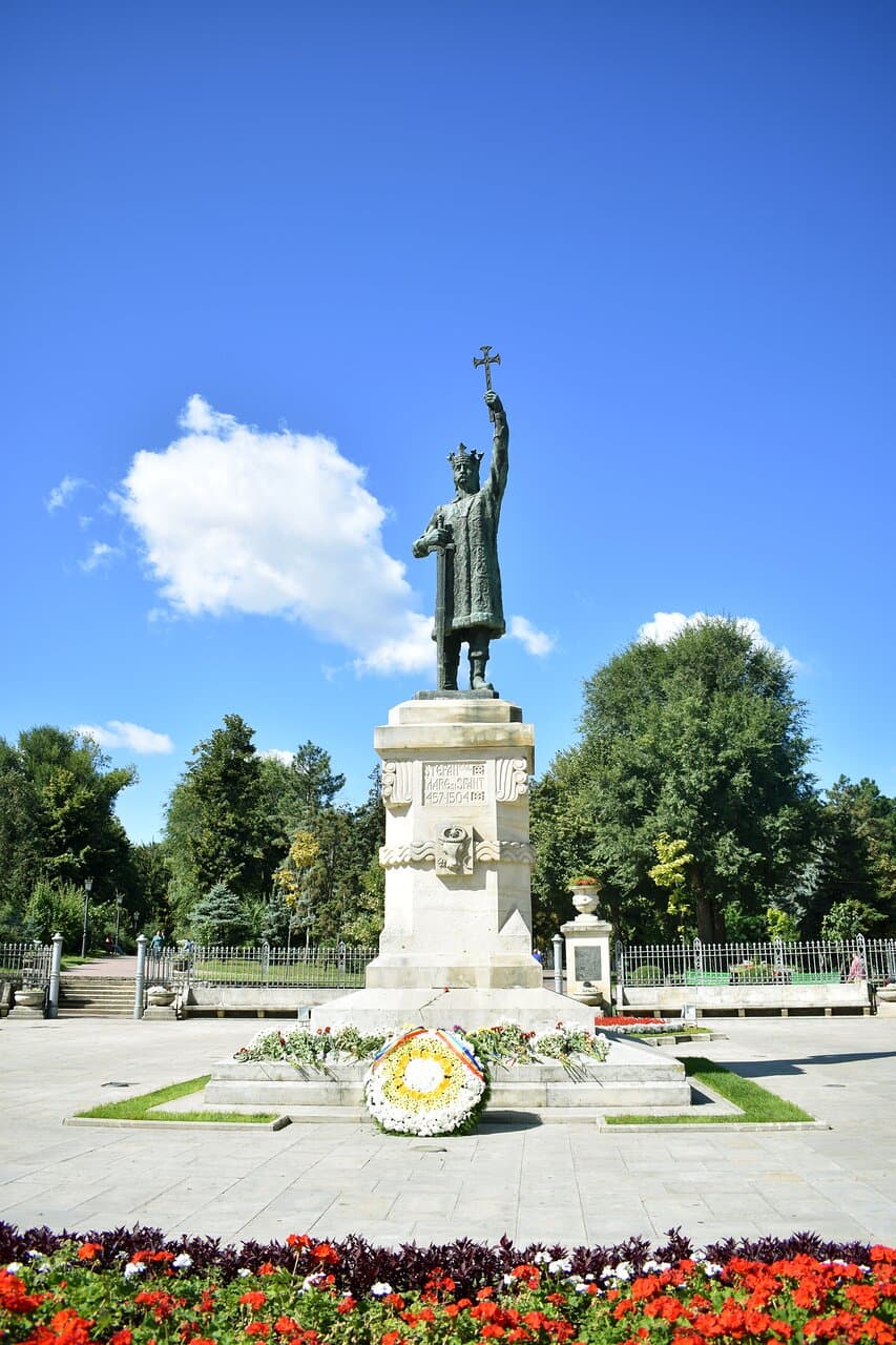 Statue