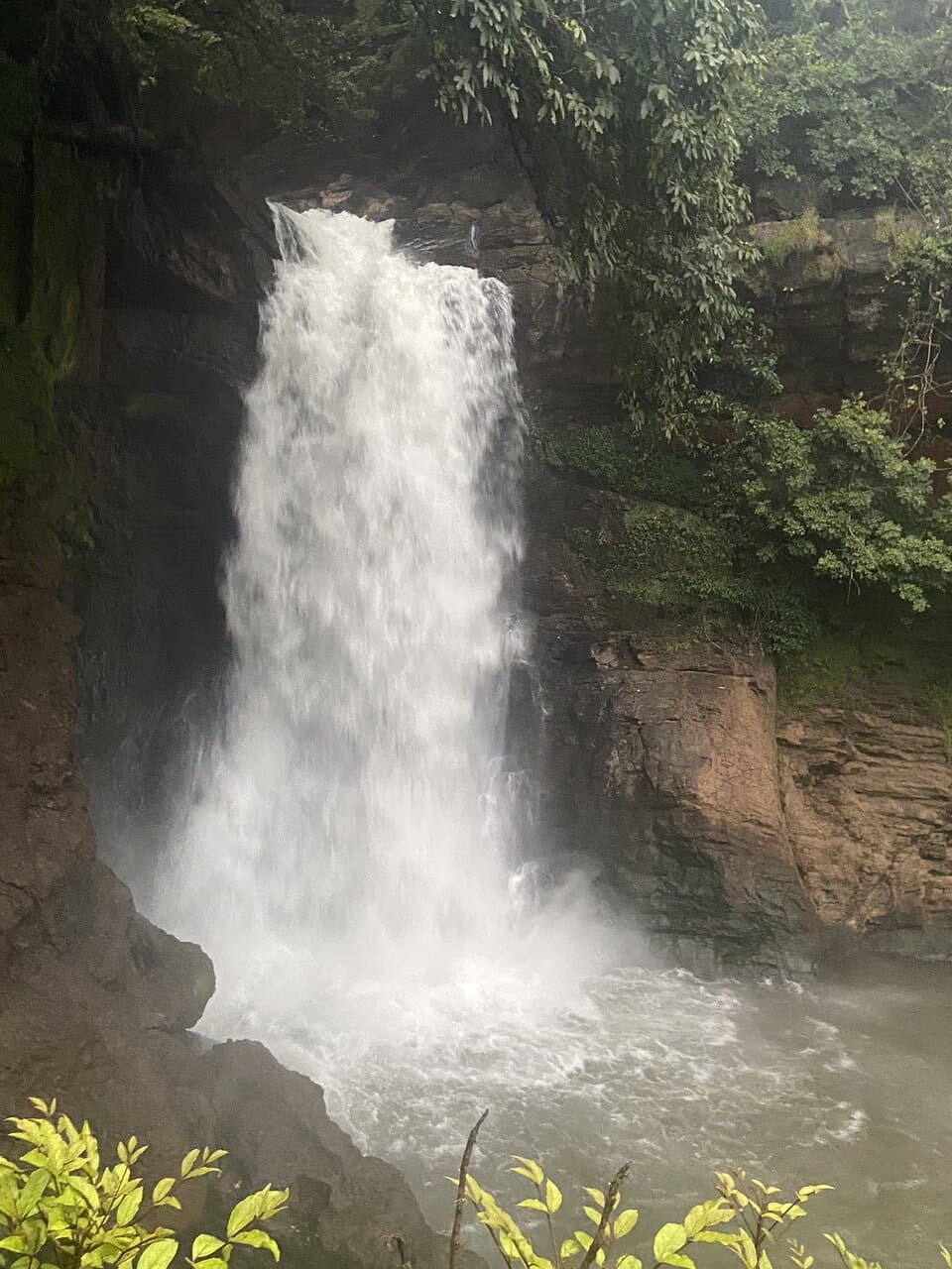 Harvalem Waterfall Arvalem