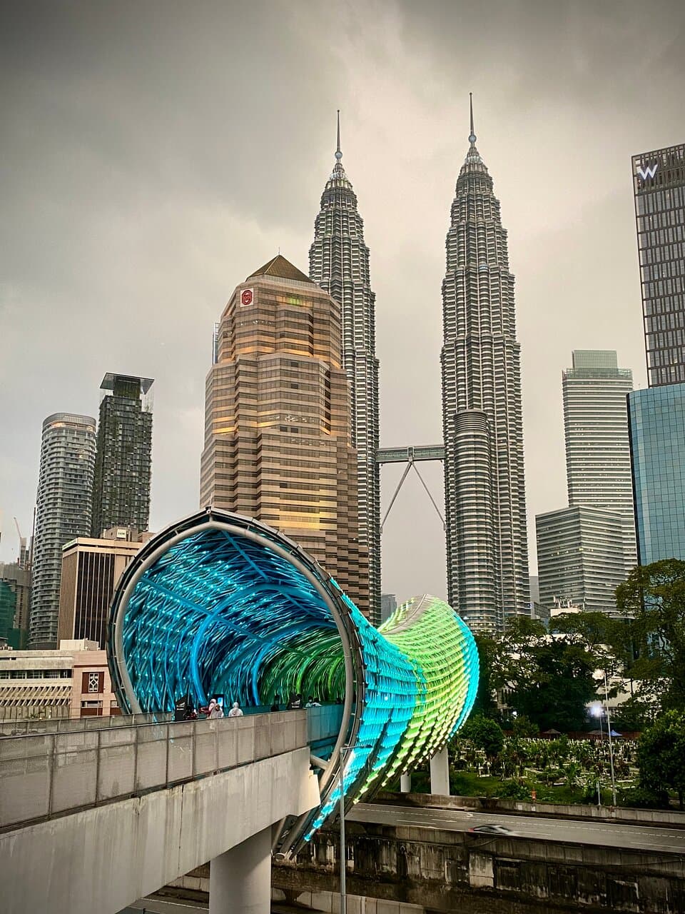 Colors light up 7-11 pm.