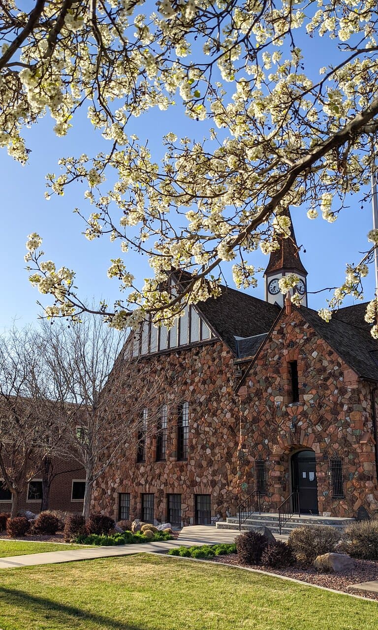 Cedar City's Historic Downtown is full of stories, unique shops, vibrant art pieces, and walkable destinations! 📍 Historic Old Rock Church, Cedar City, UT