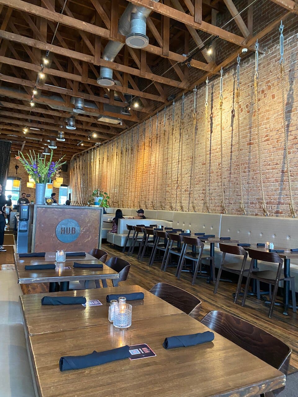 HUB Restaurant & Ice Creamery