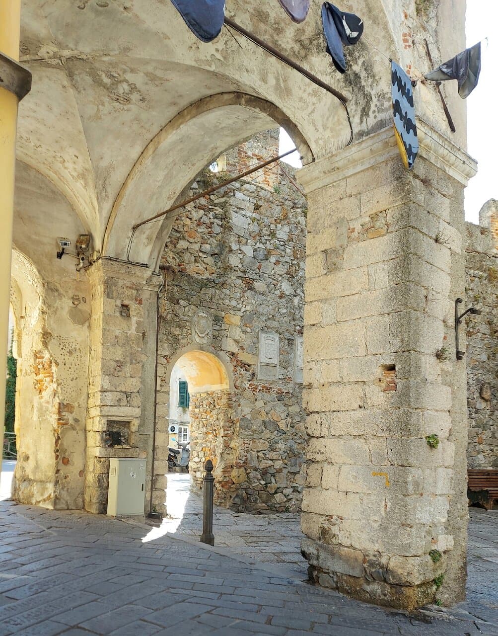 Porta Mezzaluna Finalborgo