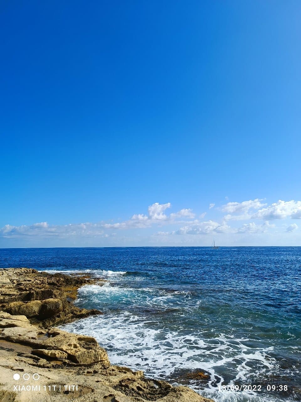 Qui-Si-Sana Beach Valletta Malta