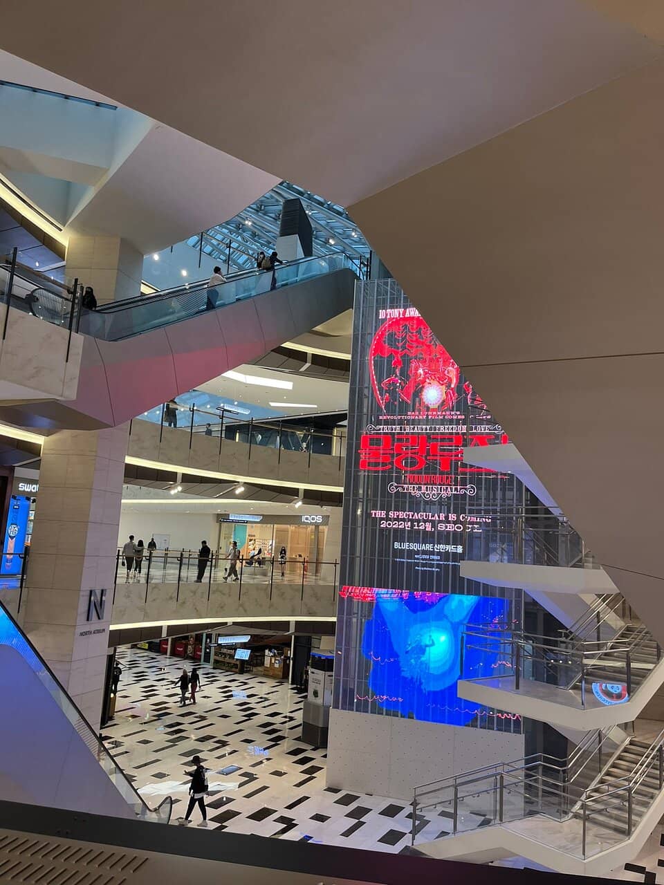 Diverse Dining Options