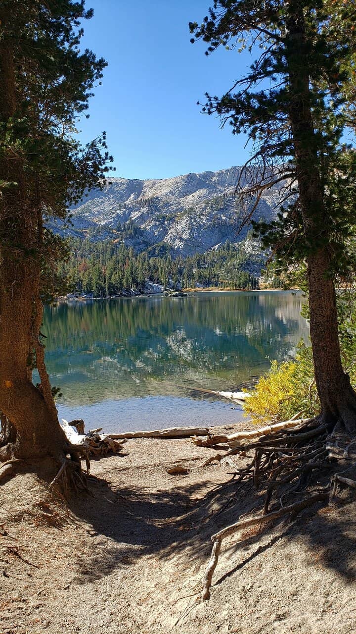 Panoramic Basin Views