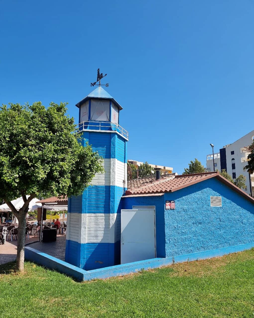 Adjacent Beach Access